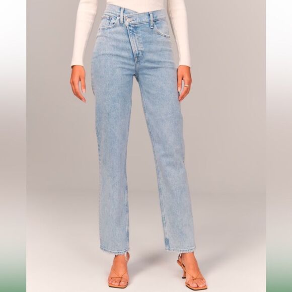 Abercrombie Women Ultra High Rise 90s Straight Jean Criss-Cross Waistband 33 NWT - Picture 2 of 16